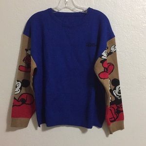 Disney Mickey Sweatshirt. One Size.
